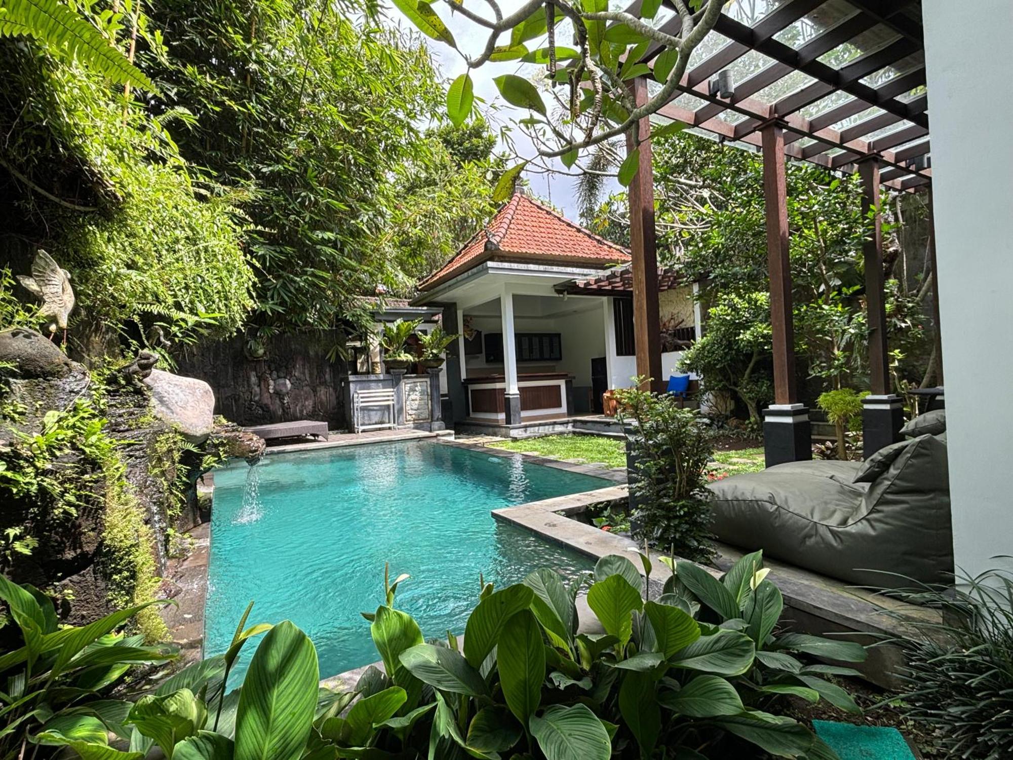 Bumbung Sari Villa Ubud Exterior foto