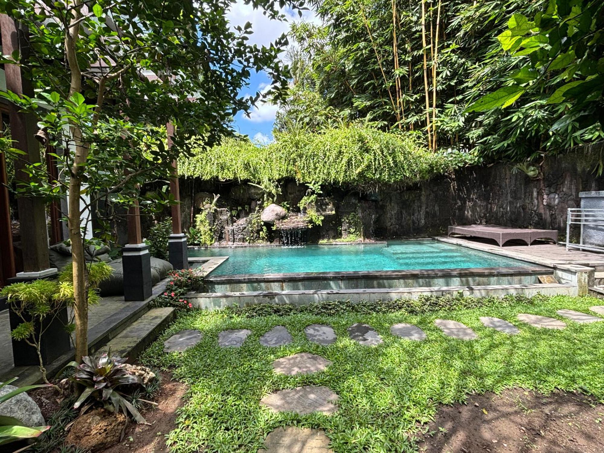 Bumbung Sari Villa Ubud Exterior foto