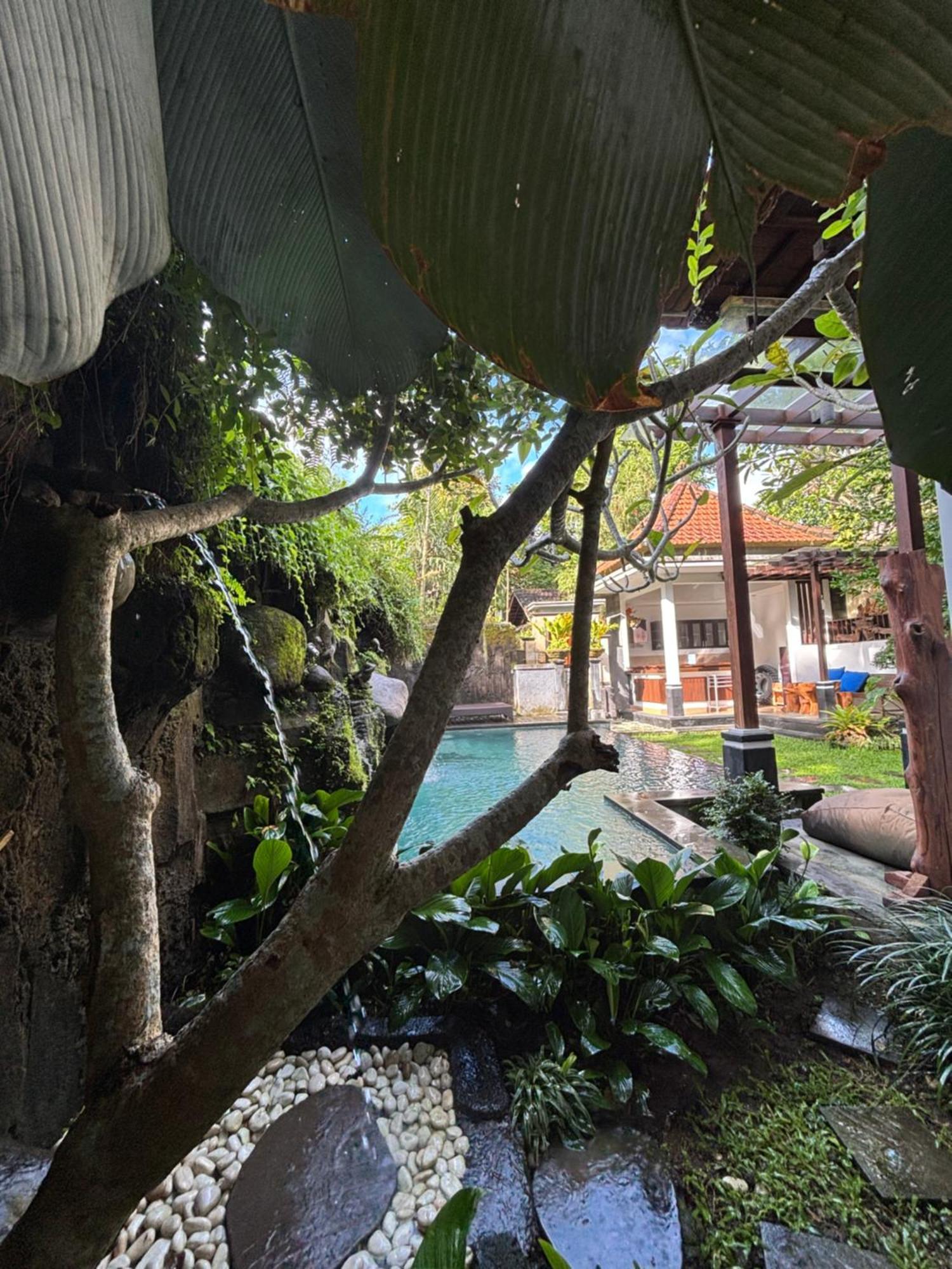 Bumbung Sari Villa Ubud Exterior foto